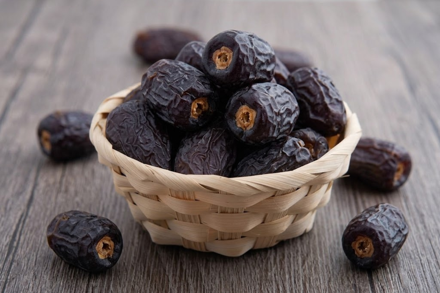 Dates Distributor in India